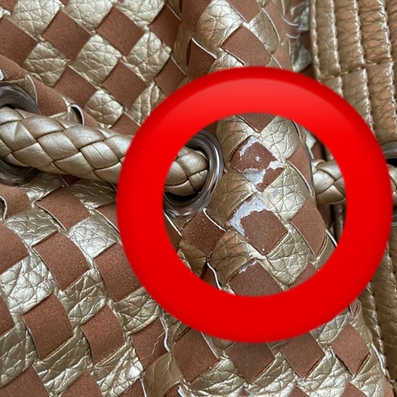 Large Handbag - Picture 5 of 7